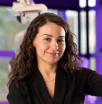 photo of ayse kucukyilmaz